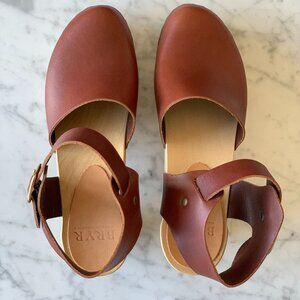 BRYR Emma Closed Toe Size 36